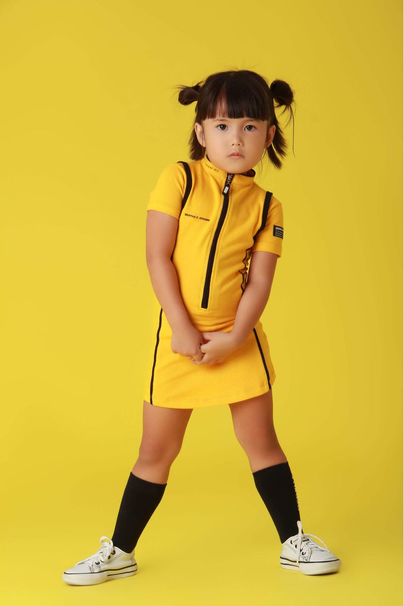 Vestido amarelo best sale ouro infantil